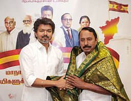 கோபியில் 9-ஆவது முறையாக செங்கோட்டையன் போட்டி: விசில் சின்னத்தில் முதல்முறை!