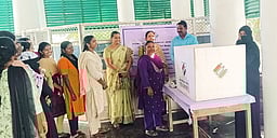 மின்னணு வாக்குப் பதிவு இயந்திர செயல் விளக்கம்