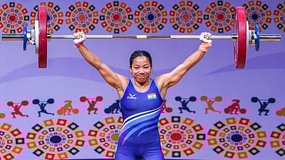 3 தேசிய சாதனைகள் படைத்த மணிப்பூர் வீராங்கனை மீராபாய் சானு!