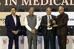 கேஎம்சிஹெச் மருத்துவக் கல்லூரிக்கு விருது