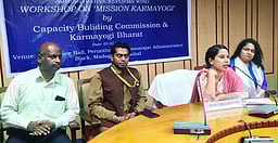 அரசுத்துறையினருக்கு பயிற்சி