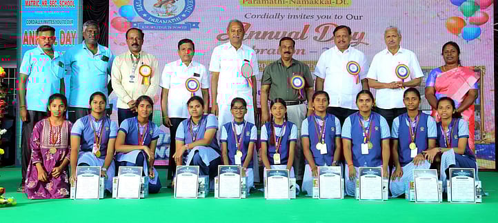 பரமத்தி மலா் மெட்ரிக் பள்ளியில் ஆண்டு விழா