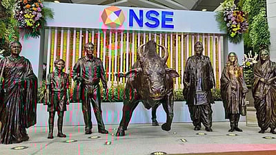 பங்குச்சந்தை: ஐடி பங்குகள் 5% சரிவு! ரூ. 3 லட்சம் கோடி இழப்பு! ஏன்?