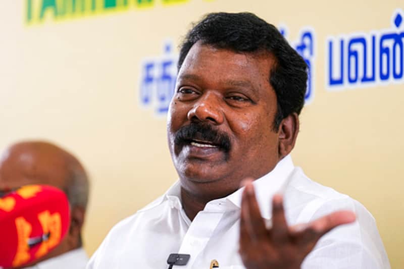 <P>03/01/2025 ? CHENNAI: Tamil Nadu Congress Committee President K Selvaperunthagai addresses a press conference regarding 'One Nation, One Election',