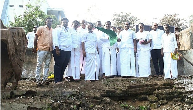 காவிரி கரை பாதுகாப்பு கட்டுமானப் பணி: அமைச்சா் தொடங்கிவைத்தாா்