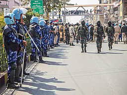 மணிப்பூரில் முழு அடைப்பு: இயல்பு வாழ்க்கை முடக்கம்