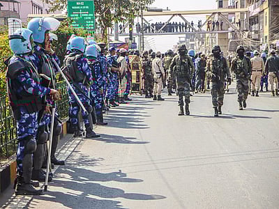 மணிப்பூரில் முழு அடைப்பு: இயல்பு வாழ்க்கை முடக்கம்