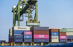 சீன பொருள்கள் இறக்குமதியை குறைத்தது இந்தியா: மத்திய வா்த்தக இணையமைச்சா்