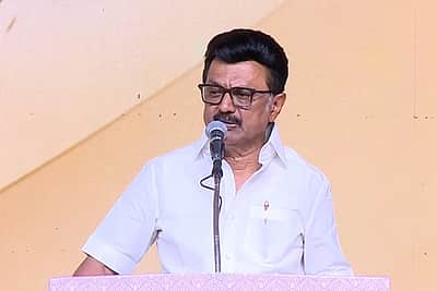 நடிகை எம்.என்.ராஜம்,  இயக்குநா் எஸ்.பி.முத்துராமனுக்கு  சிறப்பு விருது: முதல்வா் அறிவிப்பு