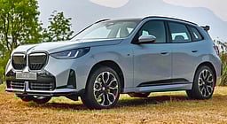 இந்தியாவில் அறிமுகமாகும் பிஎம்டபிள்யூ எக்ஸ்3 30!