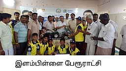 இளம்பிள்ளை பேரூராட்சியில் விளையாட்டு உபகரணங்கள் வழங்கும் நிகழ்ச்சி! எஸ்.ஆா். சிவலிங்கம் எம்பி பங்கேற்பு!