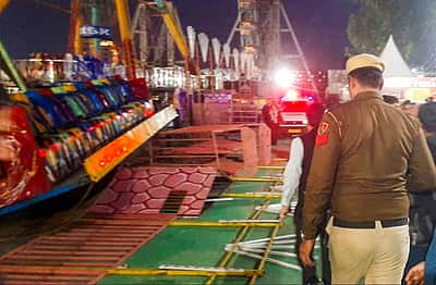 ஹரியாணாவில் ராட்டினம் சரிந்து விபத்து: காவலர் பலி, 13 பேர் காயம்   