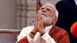 அரசின் தலைவராக 8,931 நாள்கள்: பிரதமா் மோடி வரலாற்றுச் சாதனை!