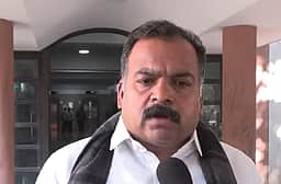 திமுக-அதிமுக கூட்டணி அமைய
ஆசைப்பட்டாா் உதயநிதி! மாணிக்கம்தாகூா் எம்.பி.