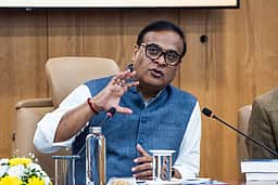 அஸ்ஸாம் முதல்வர் மனைவிக்கு துபையில் சொத்துகள்: காங்கிரஸ் குற்றச்சாட்டு!