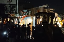 ராஜஸ்தானில் 3 மாடிக் கட்டிடம் இடிந்து விழுந்ததில் 2 பேர் பலி, 15 பேர் மீட்பு 