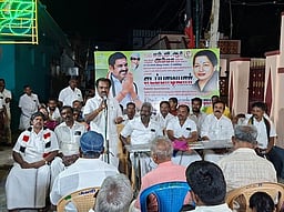 சுரண்டையில் அதிமுக தெருமுனை பிரசாரம்