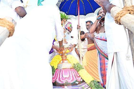 சாம்பவா் வடகரை ஸ்ரீராமசுவாமி கோயில் அஷ்டபந்தன மகா கும்பாபிஷேகம்