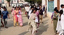 குரூப்-2 தோ்வு திடீா் ரத்து: நெல்லையில் தோ்வா்கள் குழப்பம்