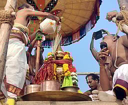 கூழமந்தல் பேசும்பெருமாள் கோயிலில் மகா சம்ப்ரோஷணம்