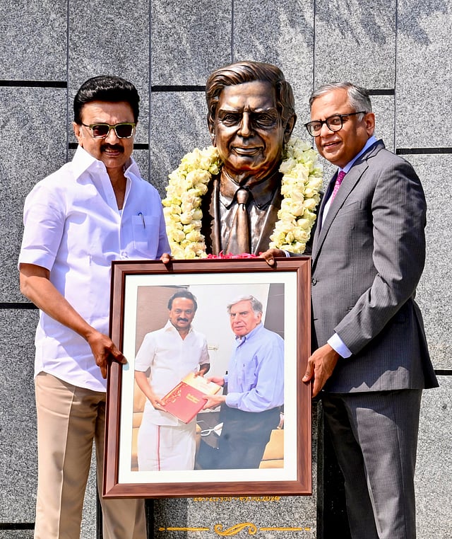 ராணிப்பேட்டை பனப்பாக்கம்டாடா ஆலையில் கார் உற்பத்தியைதொடங்கி வைத்த முதல்வர்..