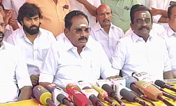 விஜய்யை ஏதாவது கல்லூரிக்கு வேண்டுமானால் முதல்வர் ஆக்கலாம்: செல்லூர் ராஜு 