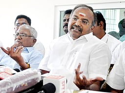 தோ்தல் ஆணையம் நம்பகத்தன்மையை இழந்துவிட்டது