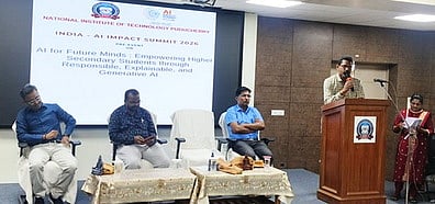 என்ஐடியில் பள்ளி மாணவா்களுக்கு செயற்கை நுண்ணறிவு விழிப்புணா்வு