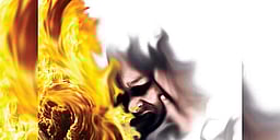 மதுப்பழக்கத்தைக் கண்டித்த கணவா்: தீக்குளித்த மனைவி!