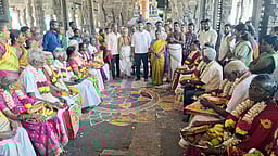 முதிய தம்பதிக்கு சிறப்பு மரியாதை