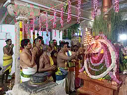 திருச்செந்தூர் வெயிலுகந்தம்மன் கோயிலில் மாசித் திருவிழா: கொடியேற்றத்துடன் தொடக்கம்!