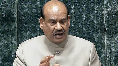 மக்களவை நடவடிக்கைகளில் ஓம் பிர்லா பங்கேற்க மாட்டார்?