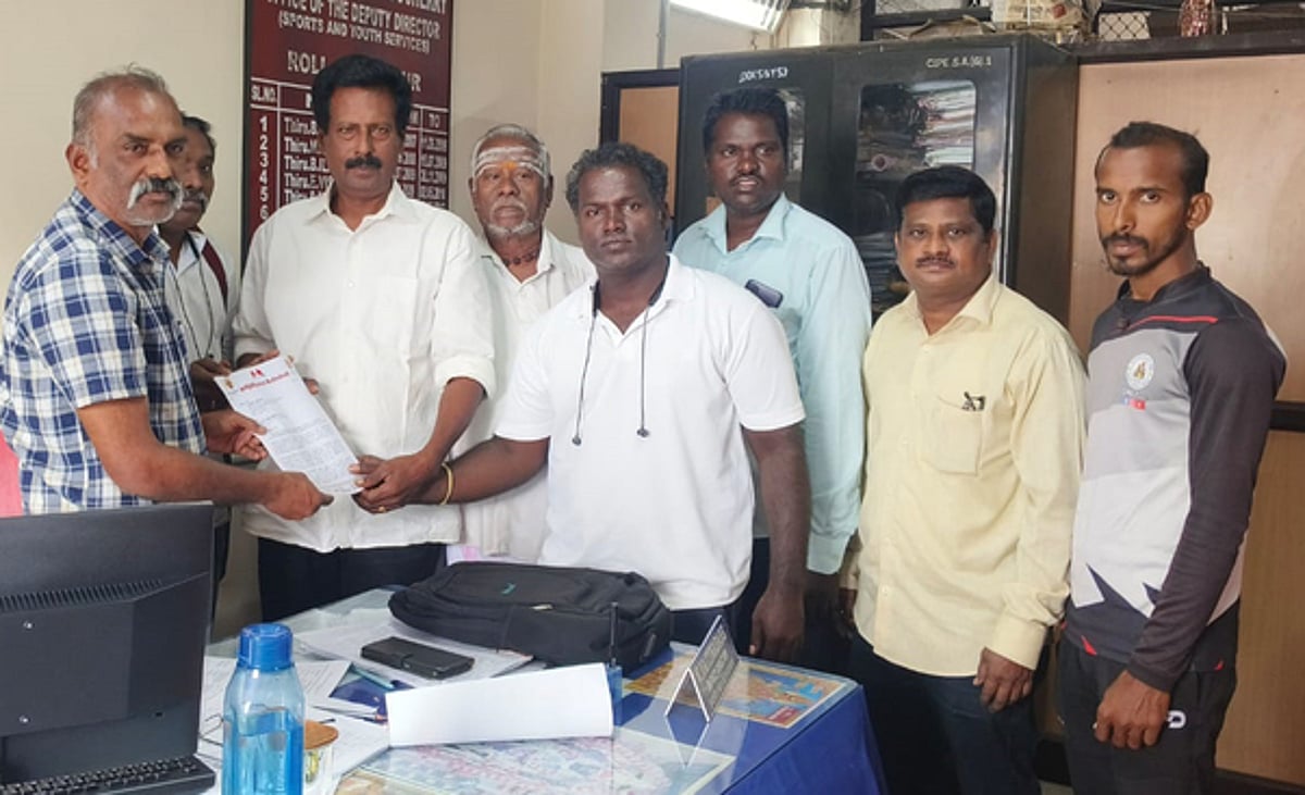 அங்கீகரிக்கப்பட்ட விளையாட்டாக
சிலம்பத்தை அரசு அறிவிக்க கோரிக்கை