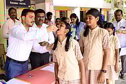 மாவட்டத்தில் 12.41 லட்சம் பேருக்கு குடற்புழு நீக்க மாத்திரை