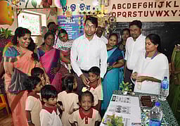 விழுப்புரம் மாவட்டத்தில் 8.45 லட்சம் பேருக்கு குடற்புழு நீக்க மாத்திரைகள்: ஆட்சியா் தகவல்