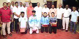 தேசிய அளவிலான கபடி போட்டியில் வெண்கலம் வென்ற வீரா்களுக்கு பாராட்டு