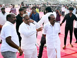 இடைத்தோ்தலுக்கான கண்காணிப்பாளா்களாக தவெக அமைச்சா்கள் நியமனம்