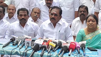 ஆட்சியில் பங்கு ஒத்து வராது;  காங்கிரஸிடம் நேரடியாகவே முதல்வர் சொல்லி இருக்கலாம்: செல்லூர் ராஜு