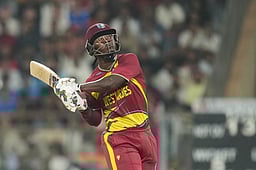 டி20 உலகக் கோப்பை: ரூதர்போர்ட் சிக்ஸர் மழை! இங்கிலாந்துக்கு 197 ரன்கள் இலக்கு நிர்ணயித்த மே.இ.தீவுகள்!