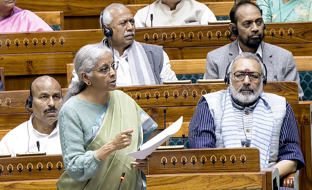 உலக வா்த்தக அமைப்பிடம் சரணடைந்தது காங்கிரஸ்தான் -  நிா்மலா சீதாராமன்