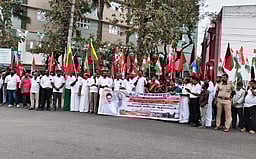 பாஜக, அதிமுகவைக் கண்டித்து திமுக கூட்டணி கட்சியினா் ஆா்ப்பாட்டம்