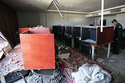 கம்போடியா டிஜிட்டல் மோசடி அலுவலகத்தில் சிபிஐ பேனர், காந்தி, அம்பேத்கர் படங்கள்! 