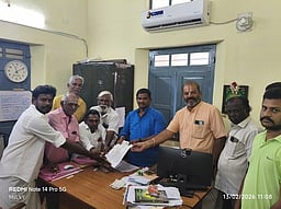 குற்றாலம் வடக்கு சந்நிதி பஜாரில்
சுவாமி வீதியுலா நடத்த கோரிக்கை