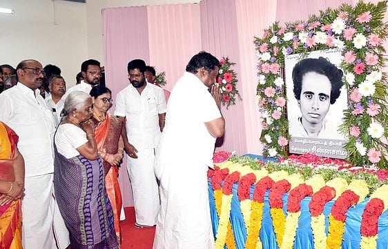 கீழப்பழுவூரில் மொழிப்போா் தியாகி சின்னசாமி அரங்கம் திறப்பு