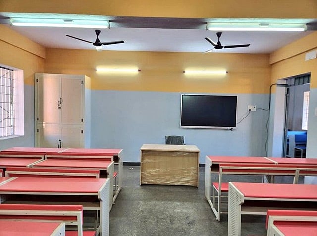 தலைநகரில் 5 பள்ளிகளுக்கு வெடிகுண்டு மிரட்டல்: போலீஸாா் விசாரணையில் புரளி என அறிவிப்பு