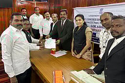 மக்கள் நீதிமன்றத்தில் 5 வழக்குகளுக்குத் தீா்வு