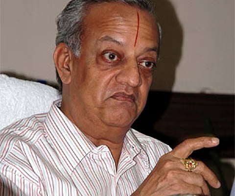 நன்கு சிந்தித்து மக்கள் பிரதிநிதியை தோ்ந்தெடுக்க வேண்டும்: முன்னாள் தலைமை தோ்தல் ஆணையா் என்.கோபால சுவாமி!