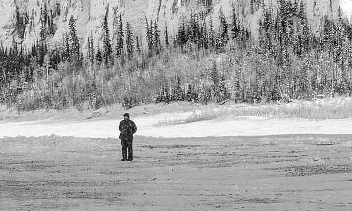 உறைந்த ஆறுகளில் நடக்கலாம்...