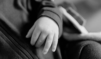 கிரேட்டர் நொய்டா: எம்ஆர்ஐ ஸ்கேன் எடுக்கும்போது 6 வயது சிறுவன் பலியானதாக புகார்   