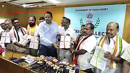 புதுச்சேரியில் இறுதி வாக்காளர் பட்டியல் வெளியீடு! புதிதாக 41,492 பேர் சேர்ப்பு!